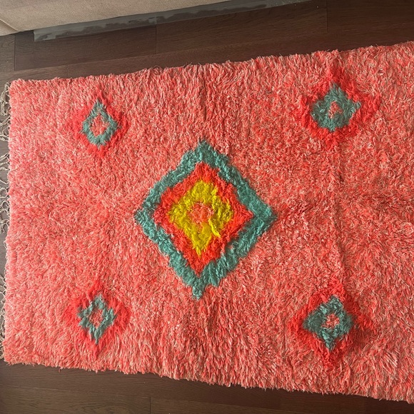 Handwoven boho Area Rug 70 x 46 inches - Picture 3 of 3